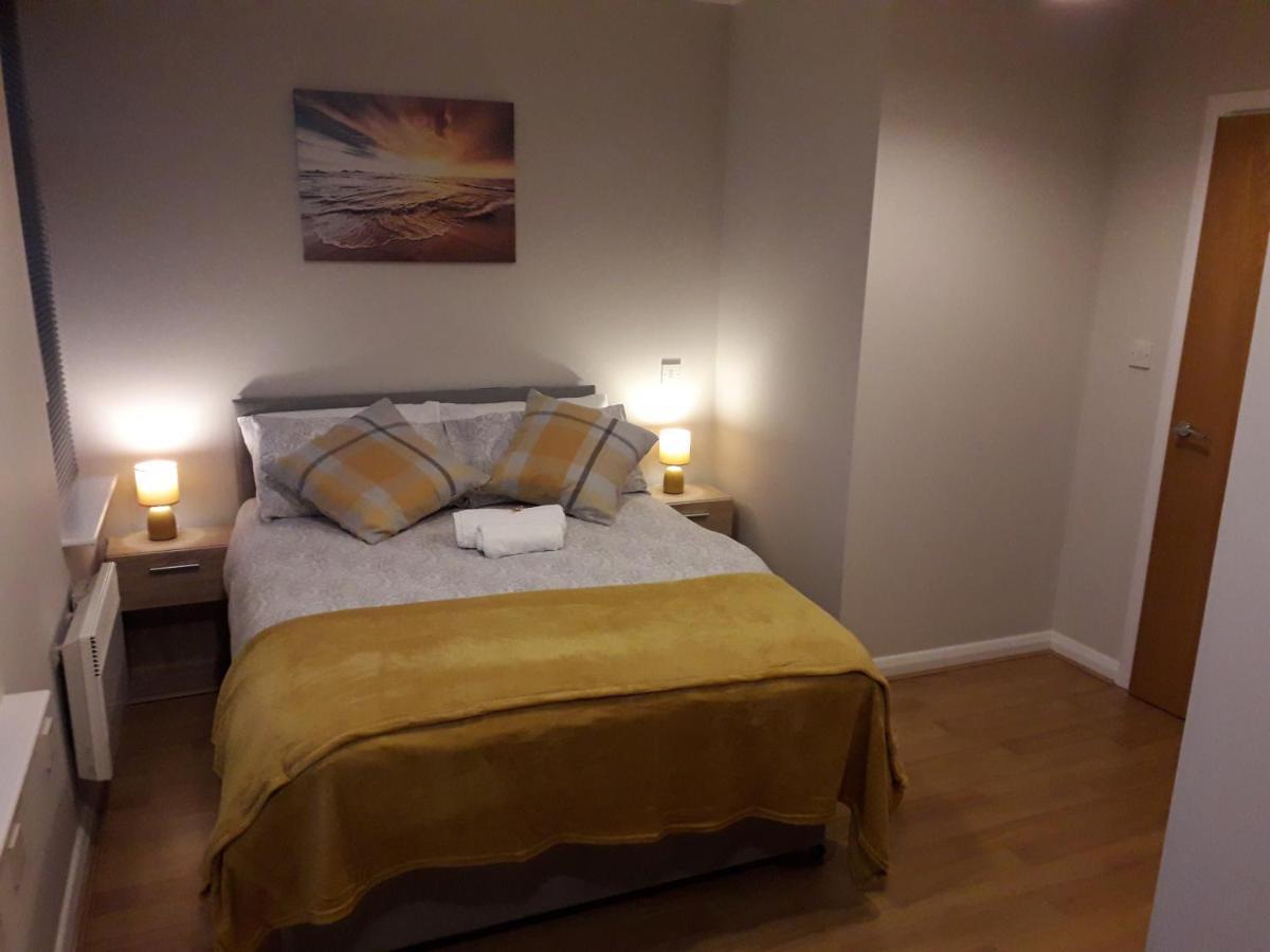 Luxury And Stylish 2 Bedroom Apartment With En-Suite Luton (Bedfordshire) Exterior foto