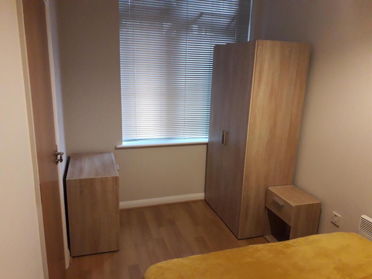 Luxury And Stylish 2 Bedroom Apartment With En-Suite Luton (Bedfordshire) Exterior foto